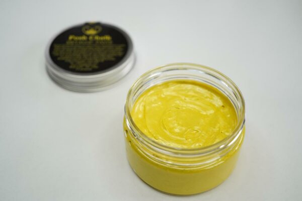 Posh Chalk Smooth Metallic Paste "Yellow Canary Cadmium"